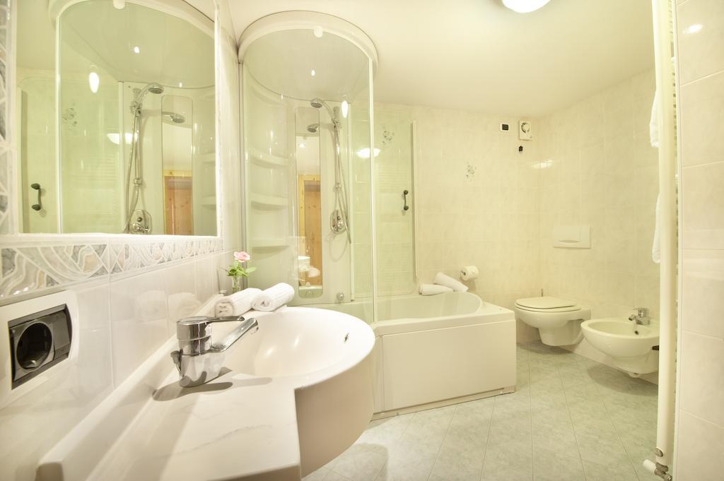 Appartamenti Duc De Rohan Livigno Zimmer foto